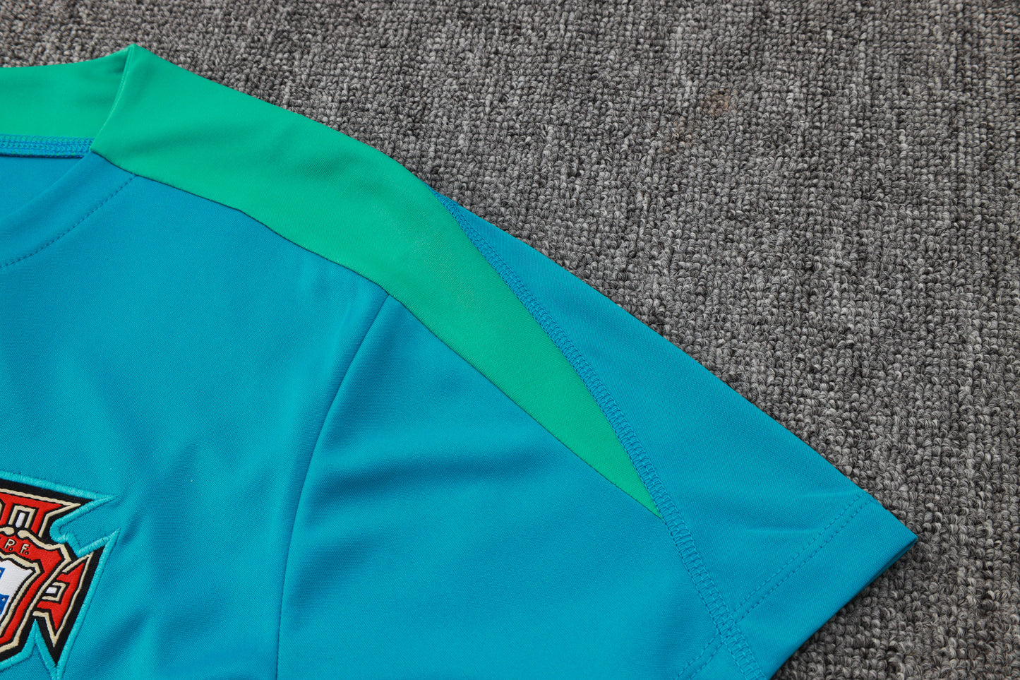 Camisola Nacional Portugal 2024/2025 - Pré-Jogo/Treino Guarda-Redes Turquesa