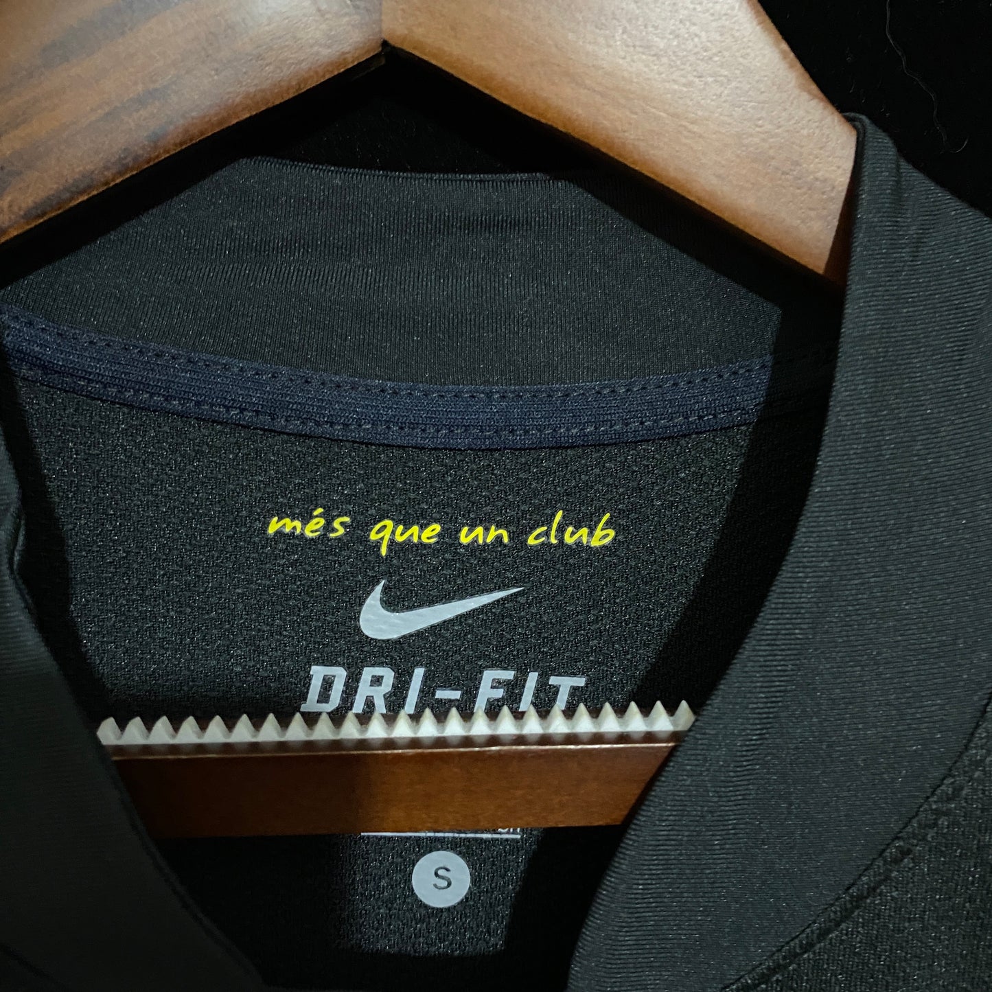 Camisola Retro Barcelona 2011/2012 - Alternativo