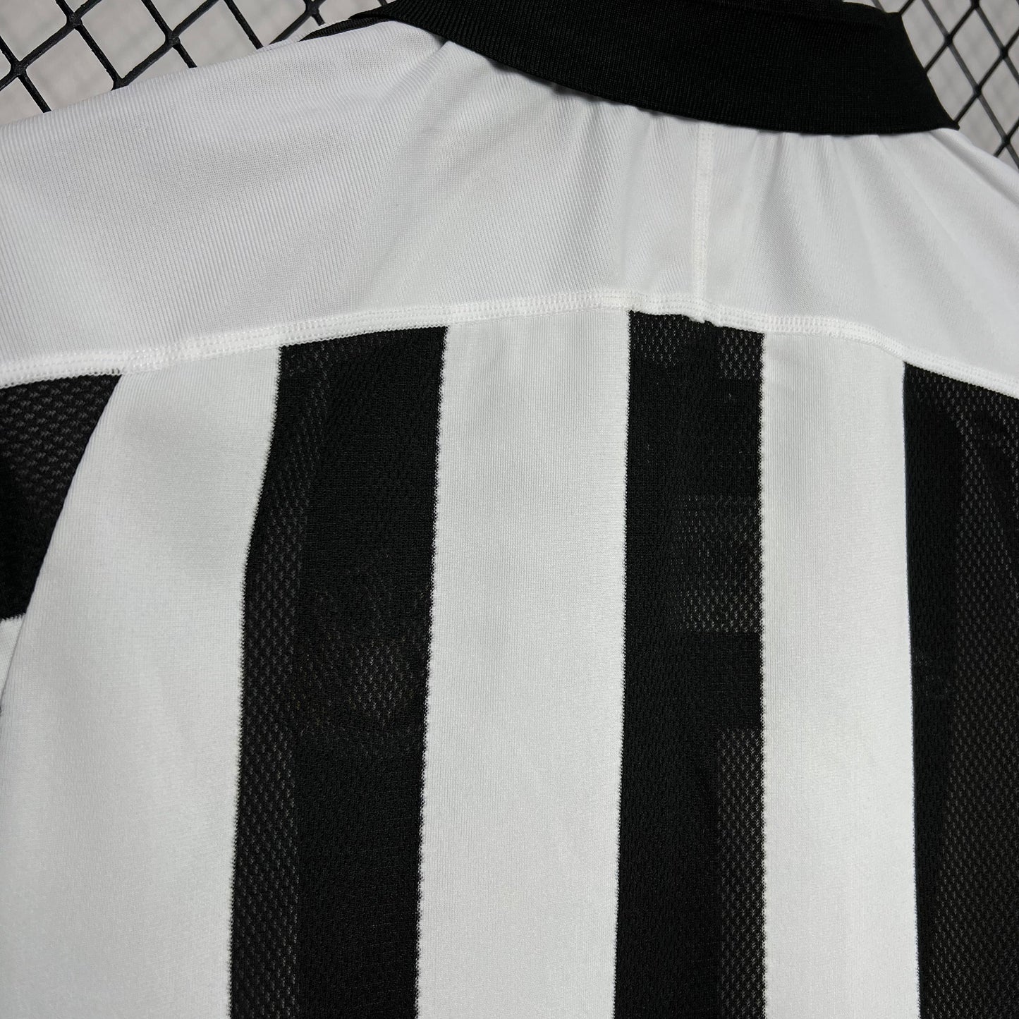 Camisola Comprida Retro Newcastle United 2003/2004 - Principal