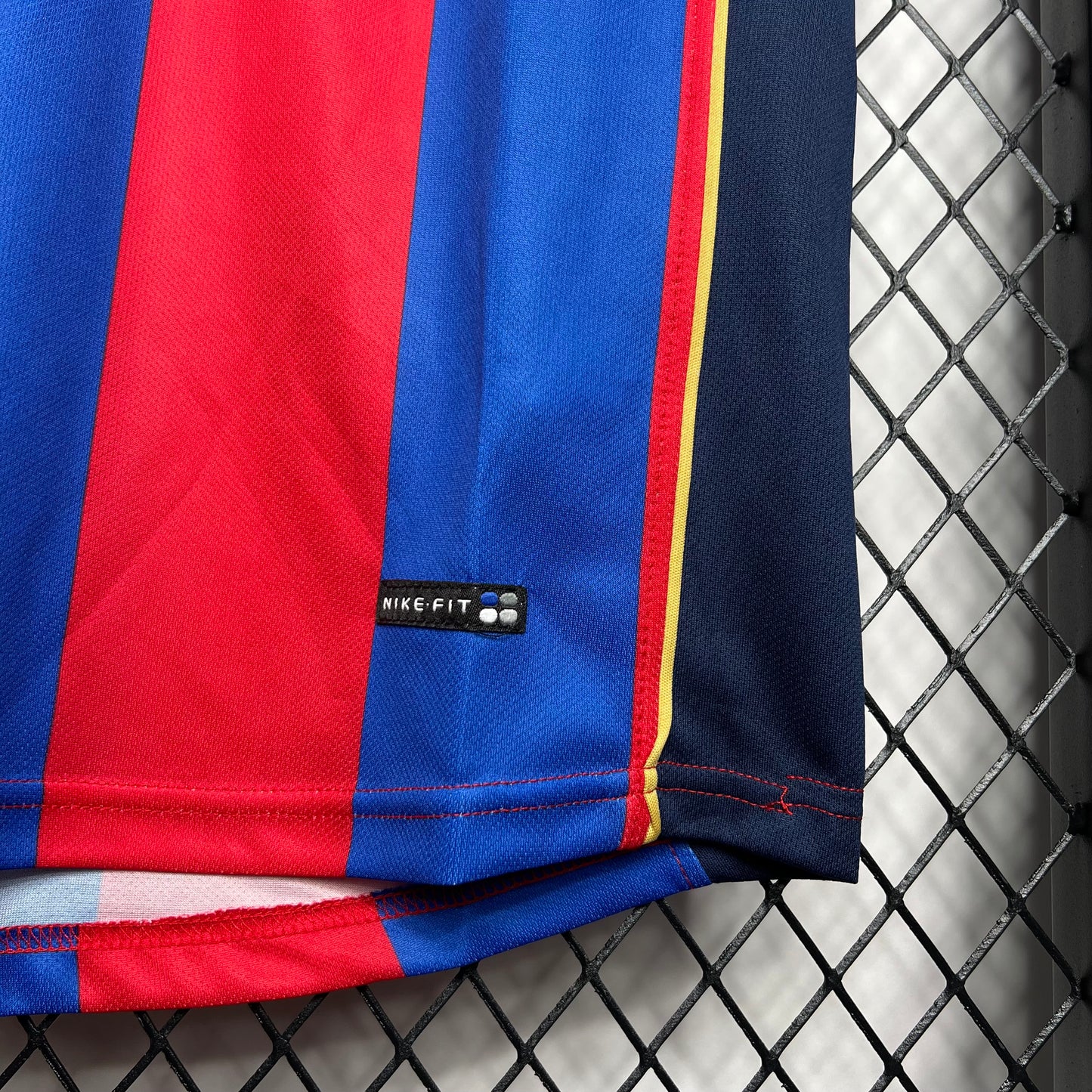 Camisola Lionel Messi 30 Retro Barcelona 2004/2005 - Principal