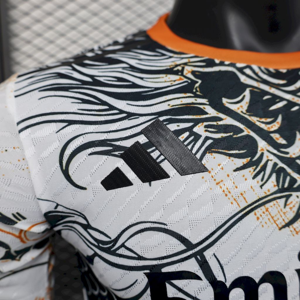 Camisola Real Madrid 2025/2026 - White & Black Edição Especial