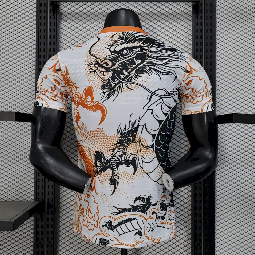 Camisola Real Madrid 2025/2026 - White & Black Edição Especial