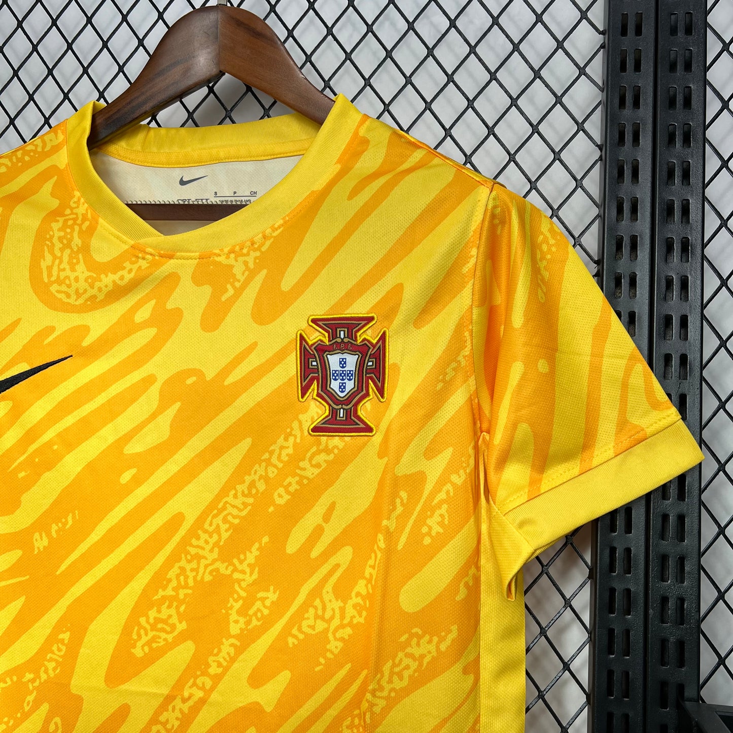 Camisola Nacional Portugal 2024/2025 - Guarda-Redes Amarelo