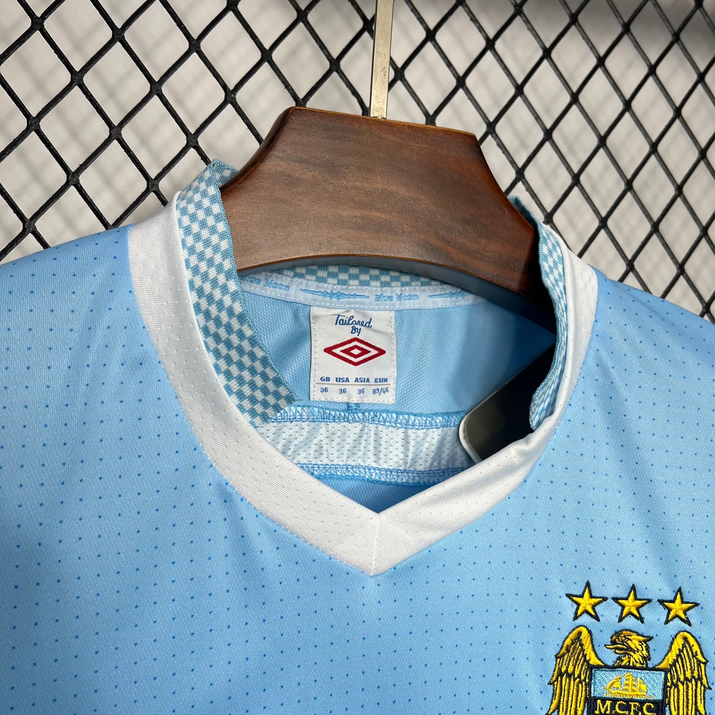 Camisola Sergio Agüero Retro Manchester City 2011/2012 - Principal