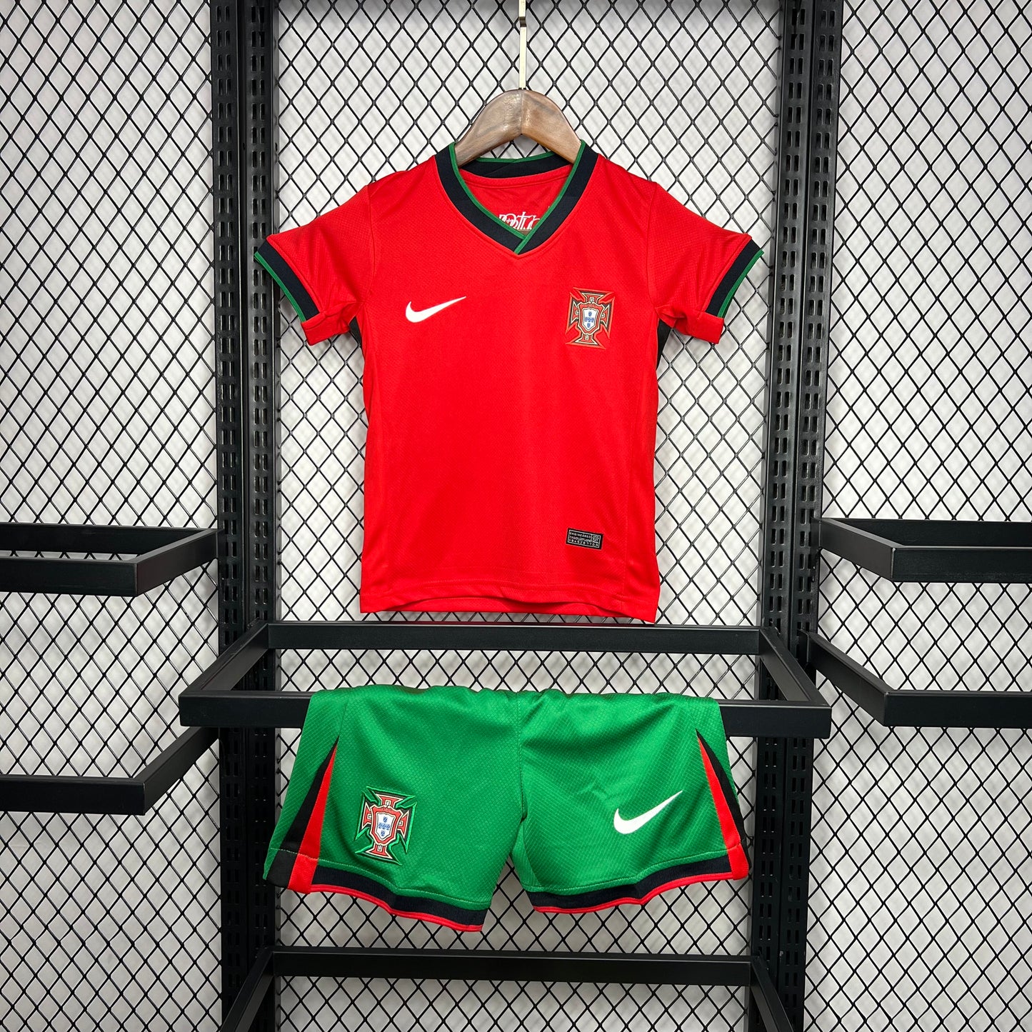 Conjunto Infantil Portugal 2024/2025 - Principal