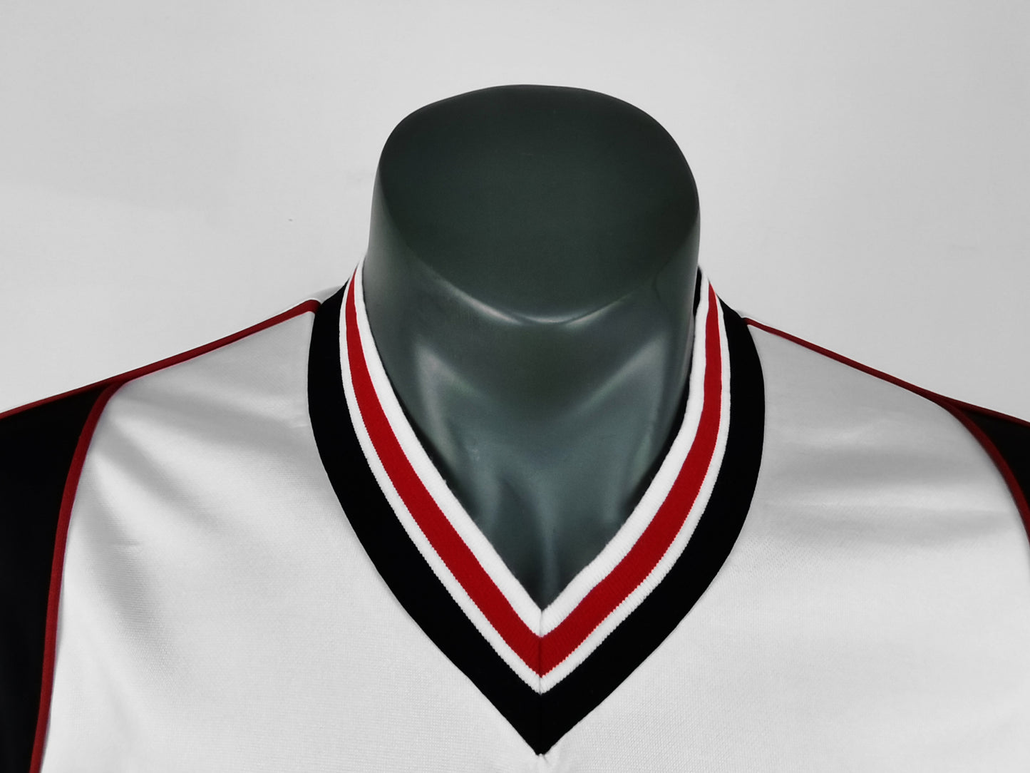 Camisola Retro Manchester United 1985/1986 - Alternativo