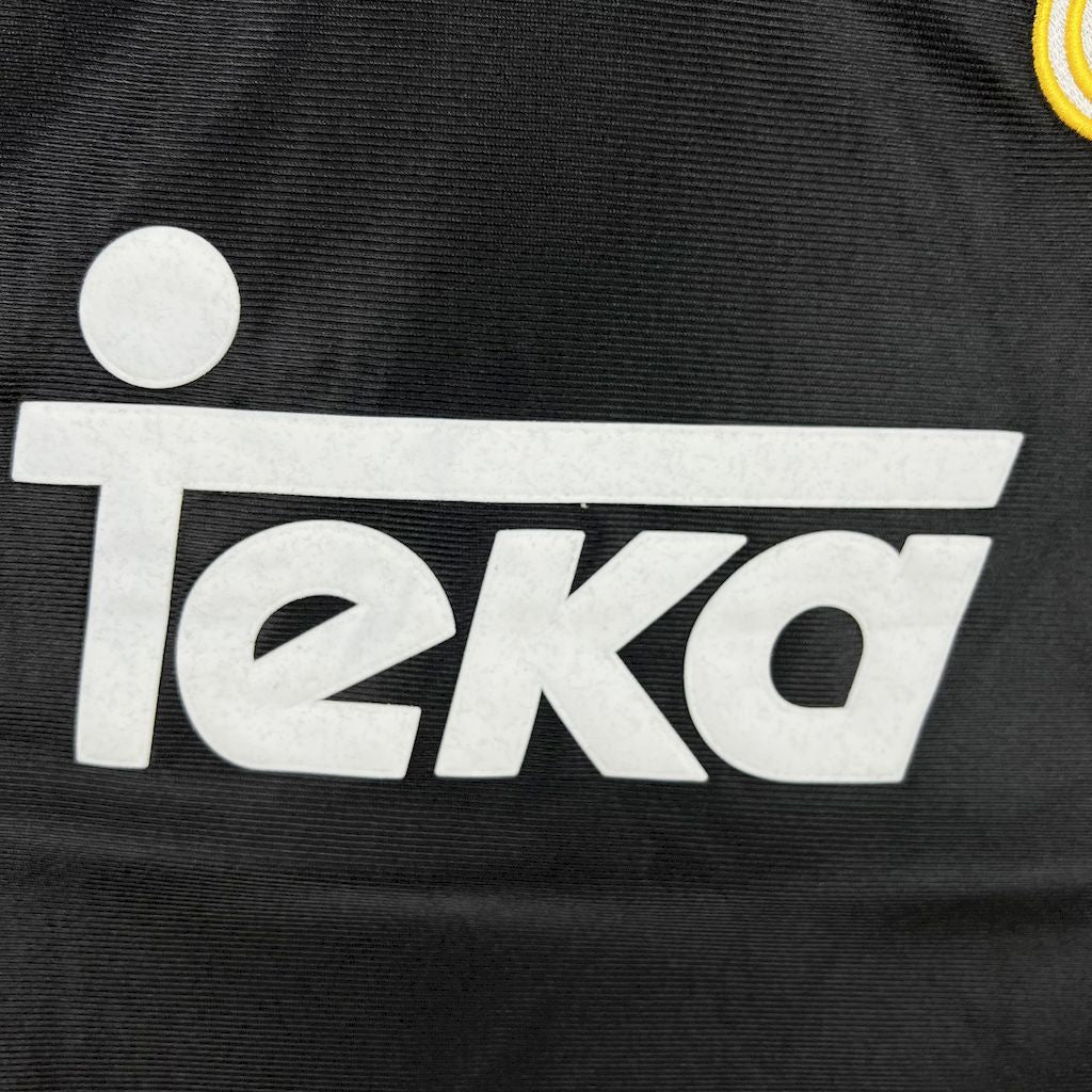 Camisola Comprida Retro Real Madrid 1999/2001 - Alternativo