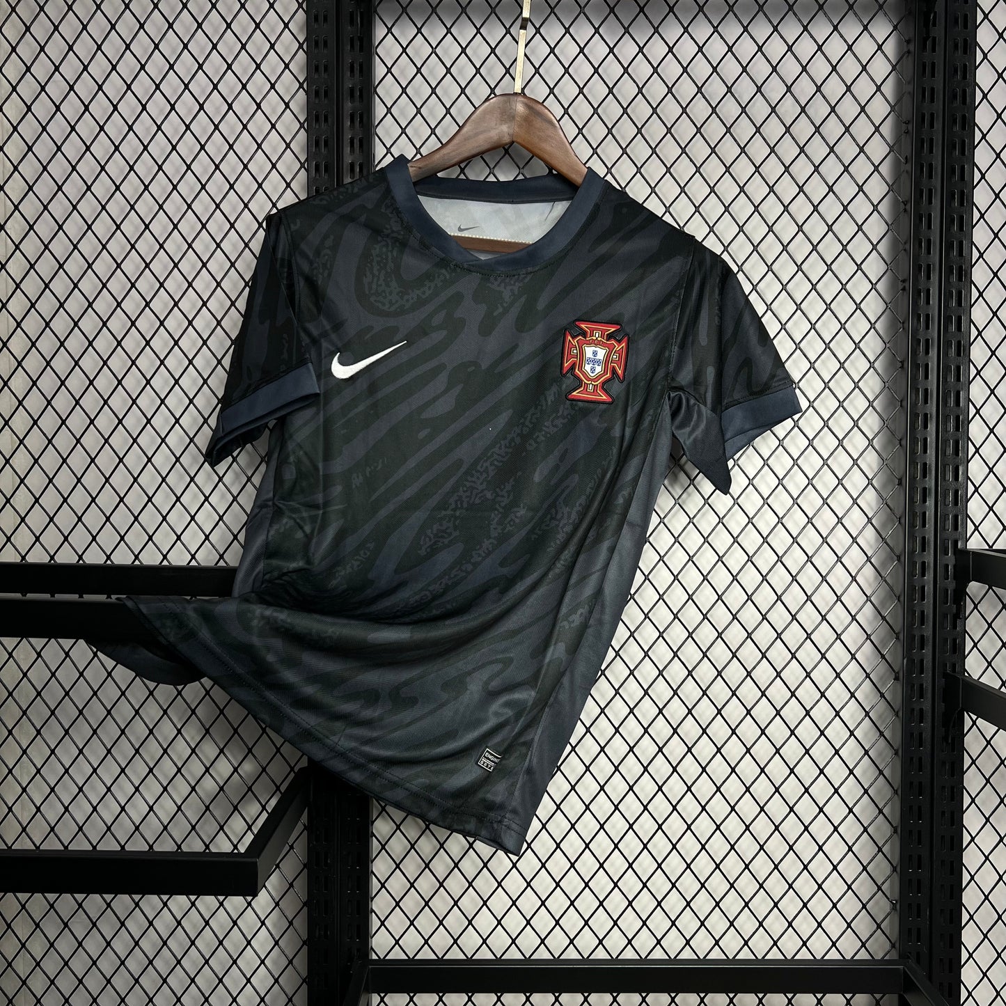 Camisola Nacional Portugal 2024/2025 - Guarda-Redes Preto