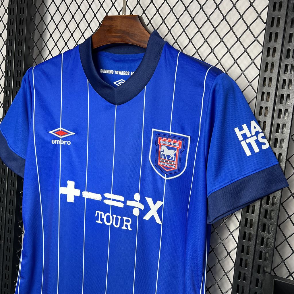 Camisola Ipswich FC 2024/25 - Principal