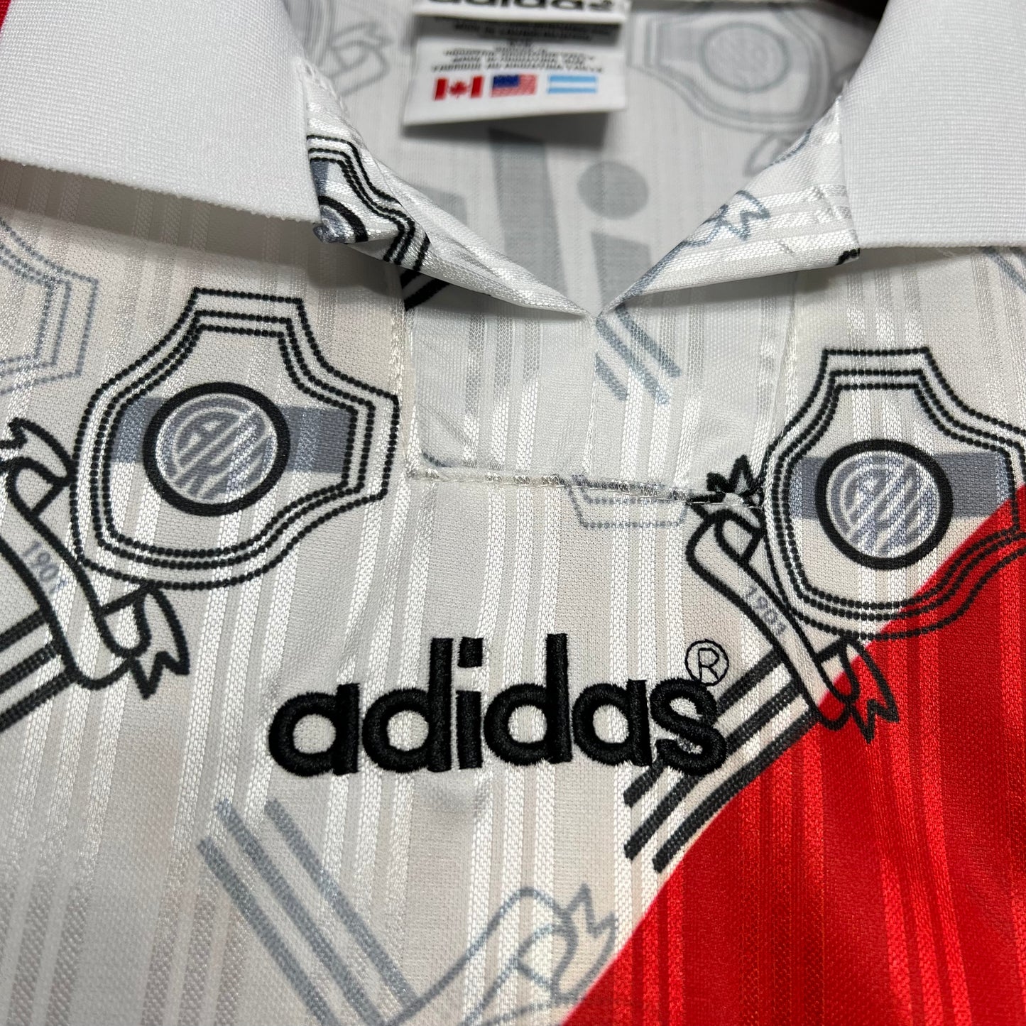 Camisola Retro River Plate 1996/1997 - Principal