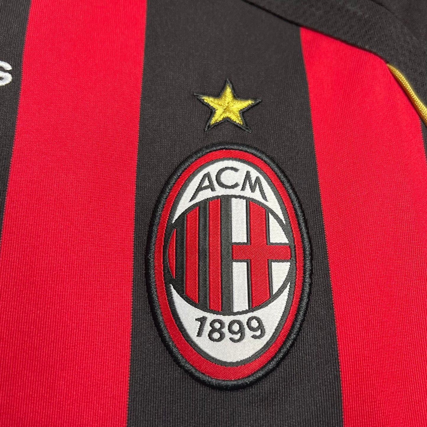 Camisola Retro AC Milan 2006/2007 - Principal