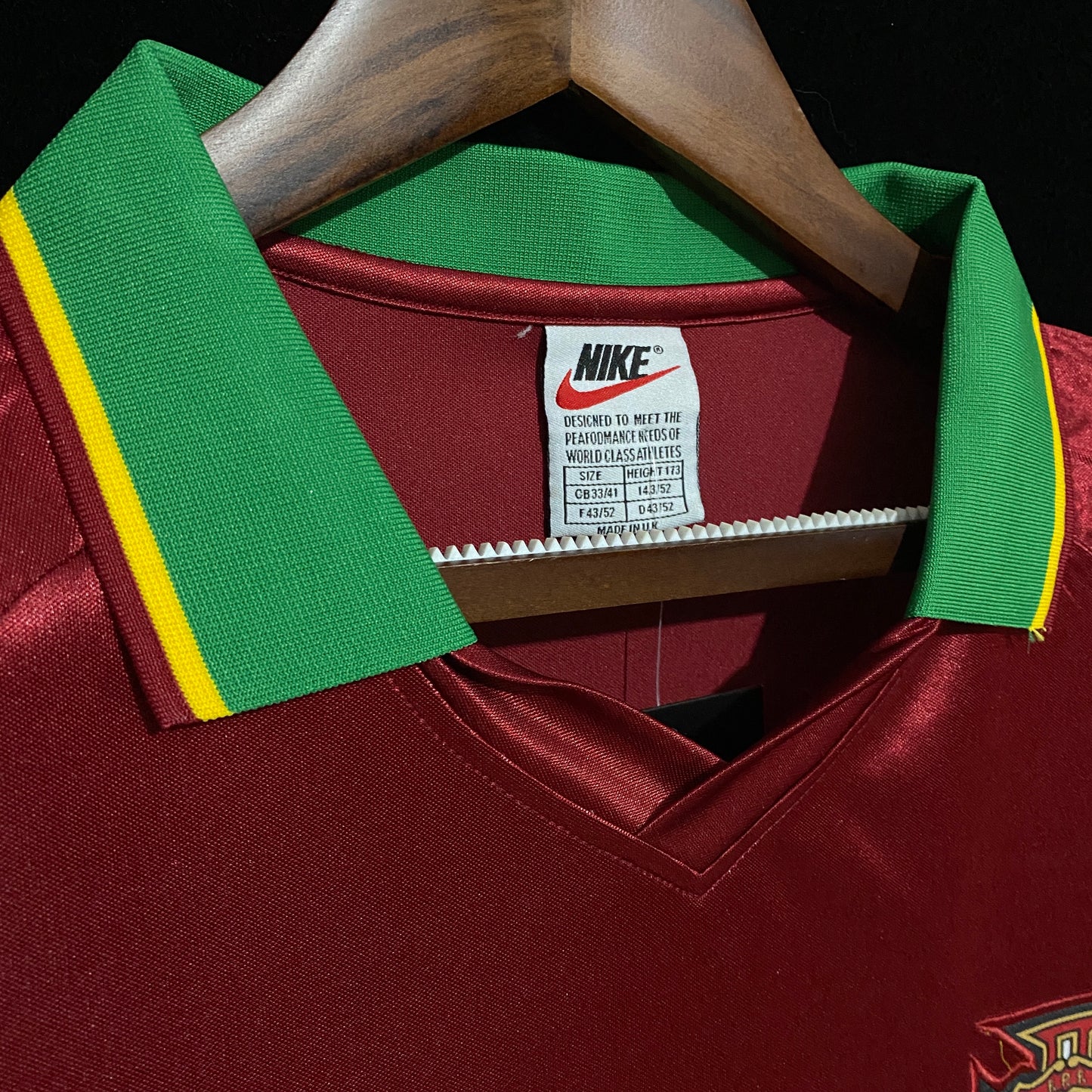 Camisola Nacional Retro Portugal 1998/1999 - Principal