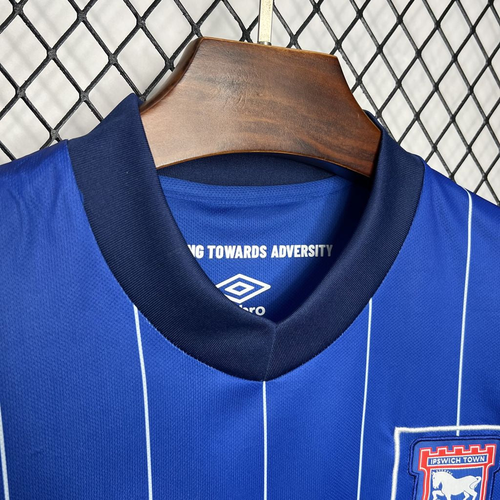 Camisola Ipswich FC 2024/25 - Principal