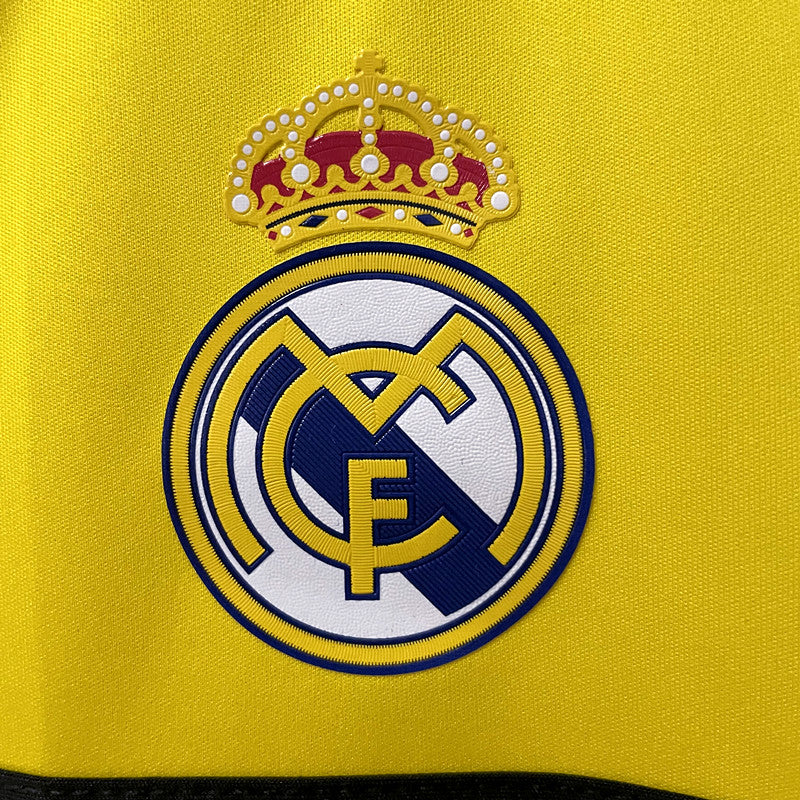 Camisola Retro Real Madrid 2011/2012 - Goalkeeper Yellow