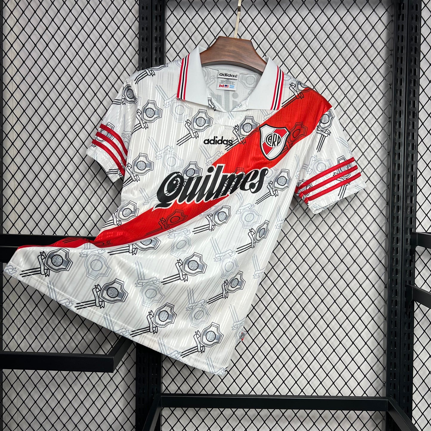 Camisola Retro River Plate 1996/1997 - Principal