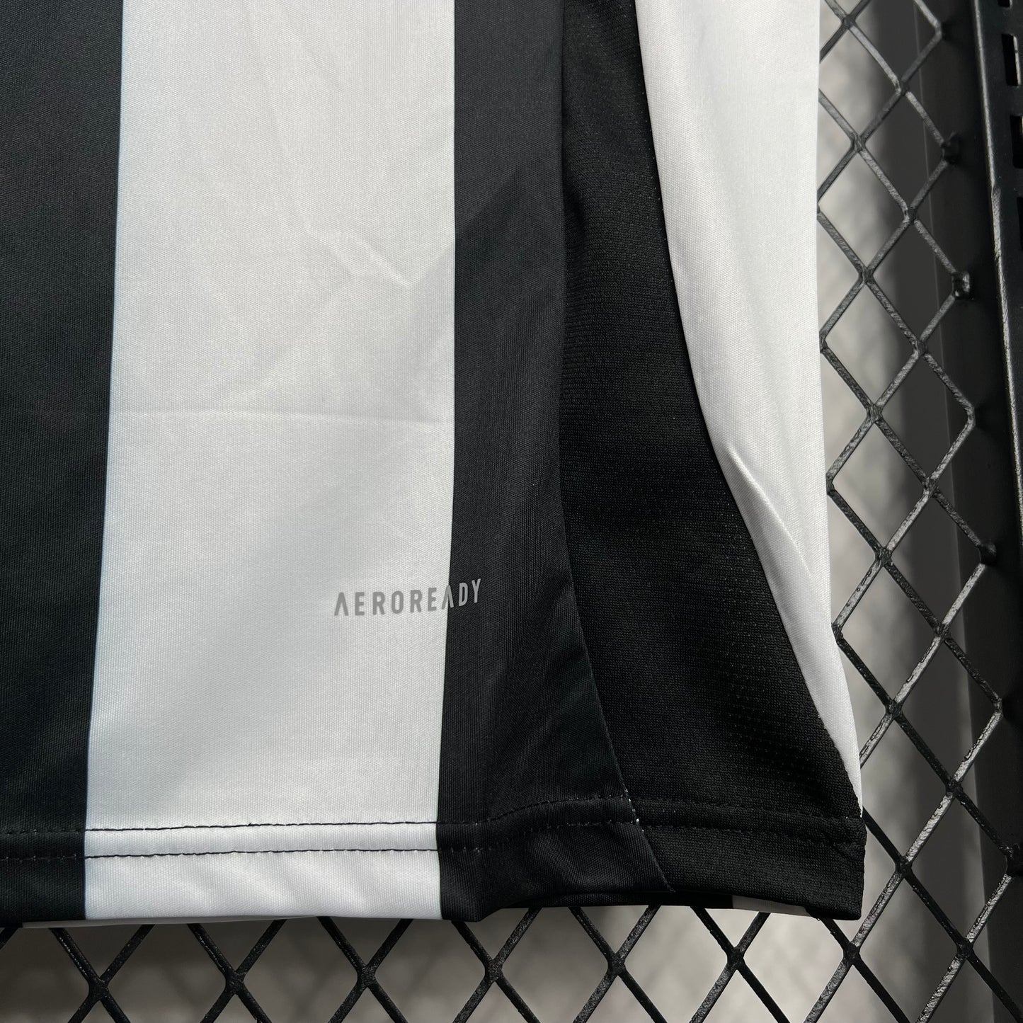 Camisola Newcastle FC 2024/25 - Principal