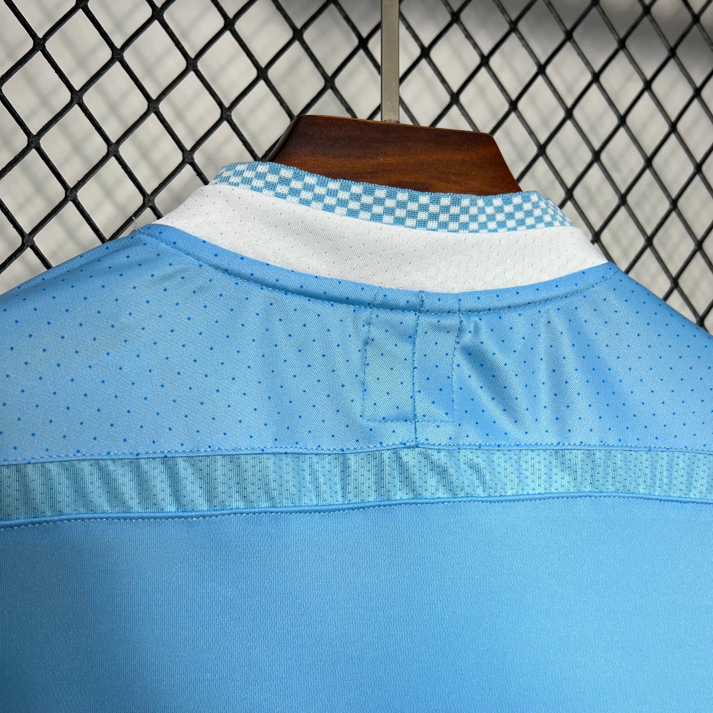Camisola Retro Manchester City 2011/2012 - Principal