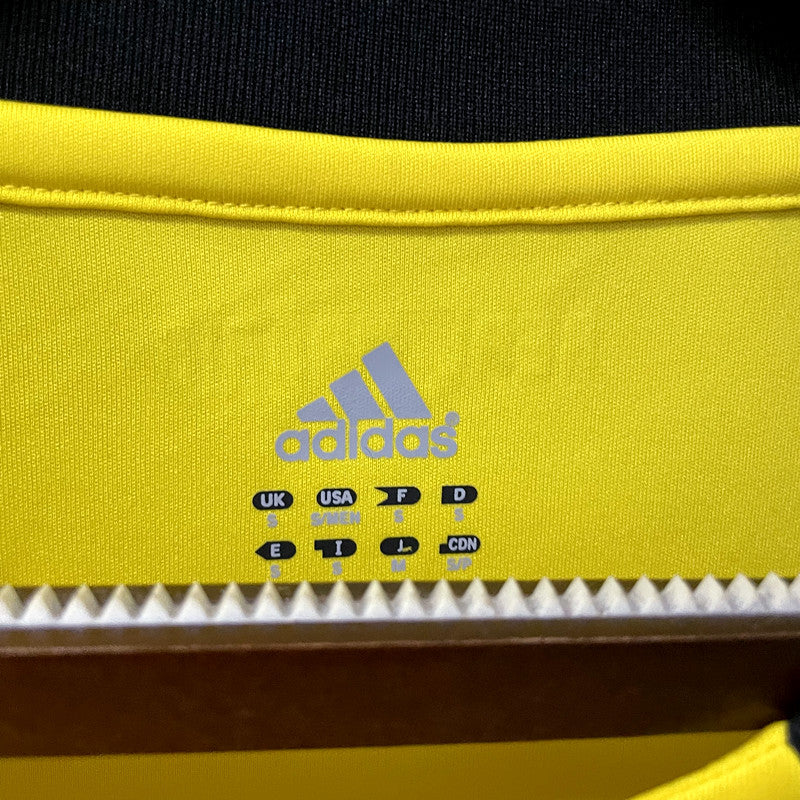 Camisola Retro Real Madrid 2011/2012 - Goalkeeper Yellow