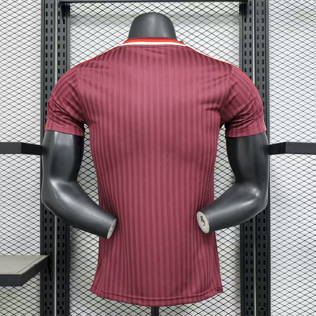 Camisola Bayern Munich 2025/2026 - Red Terrace Icons Edição Especial