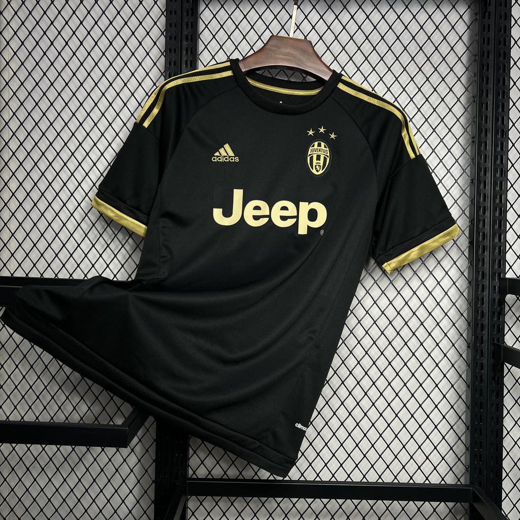 Camisola Retro Juventus 2015/2016 - 3.º Equipamento