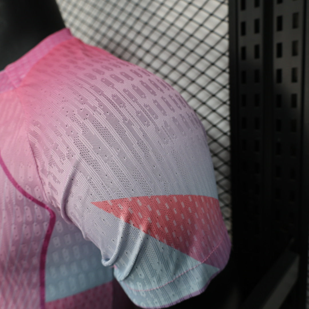 Camisola Barcelona 2025/2026 - Rosa Edição Especial