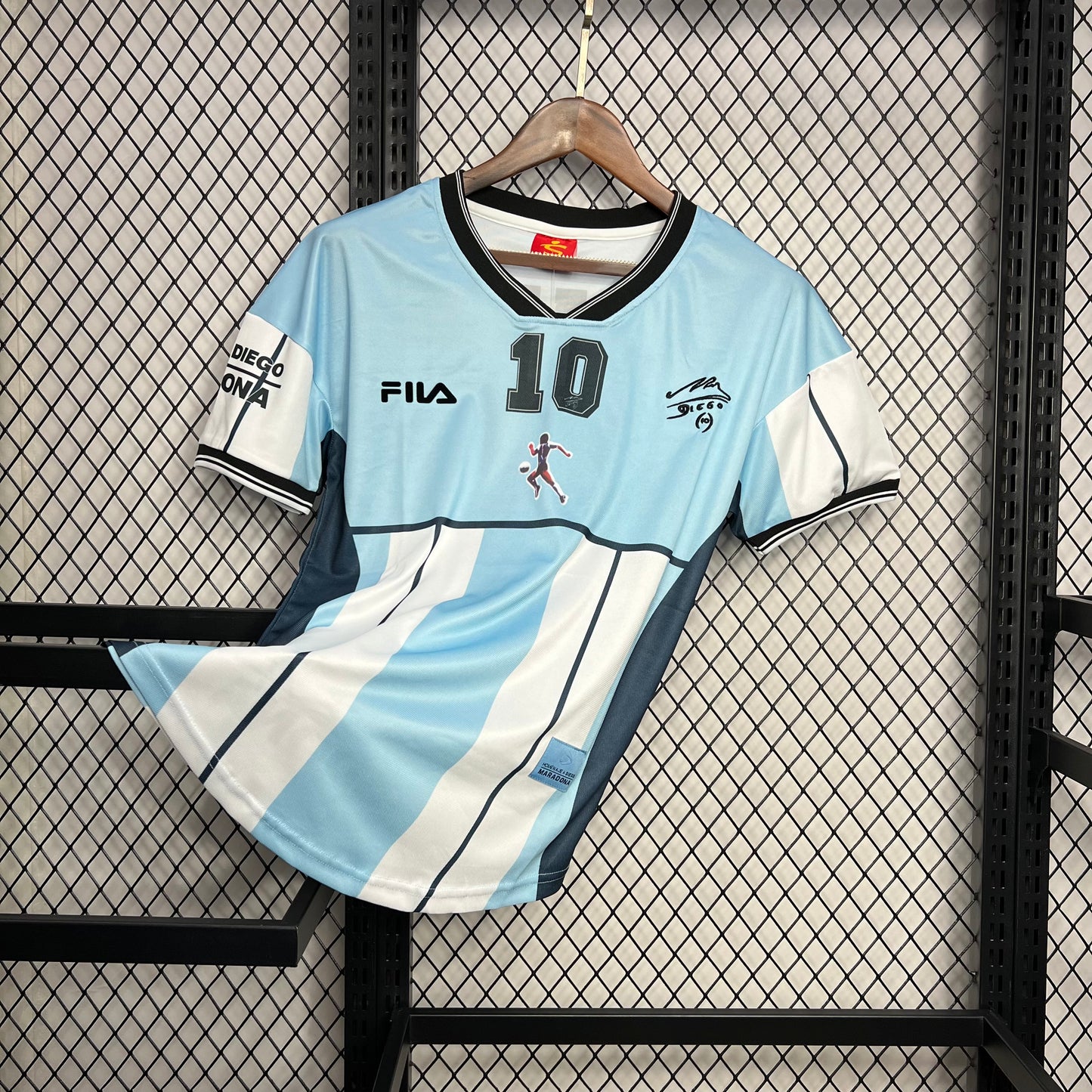 Camisola Nacional Retro Argentina 2001/2002 - Diego Maradona 10 Testimonial Special Edition