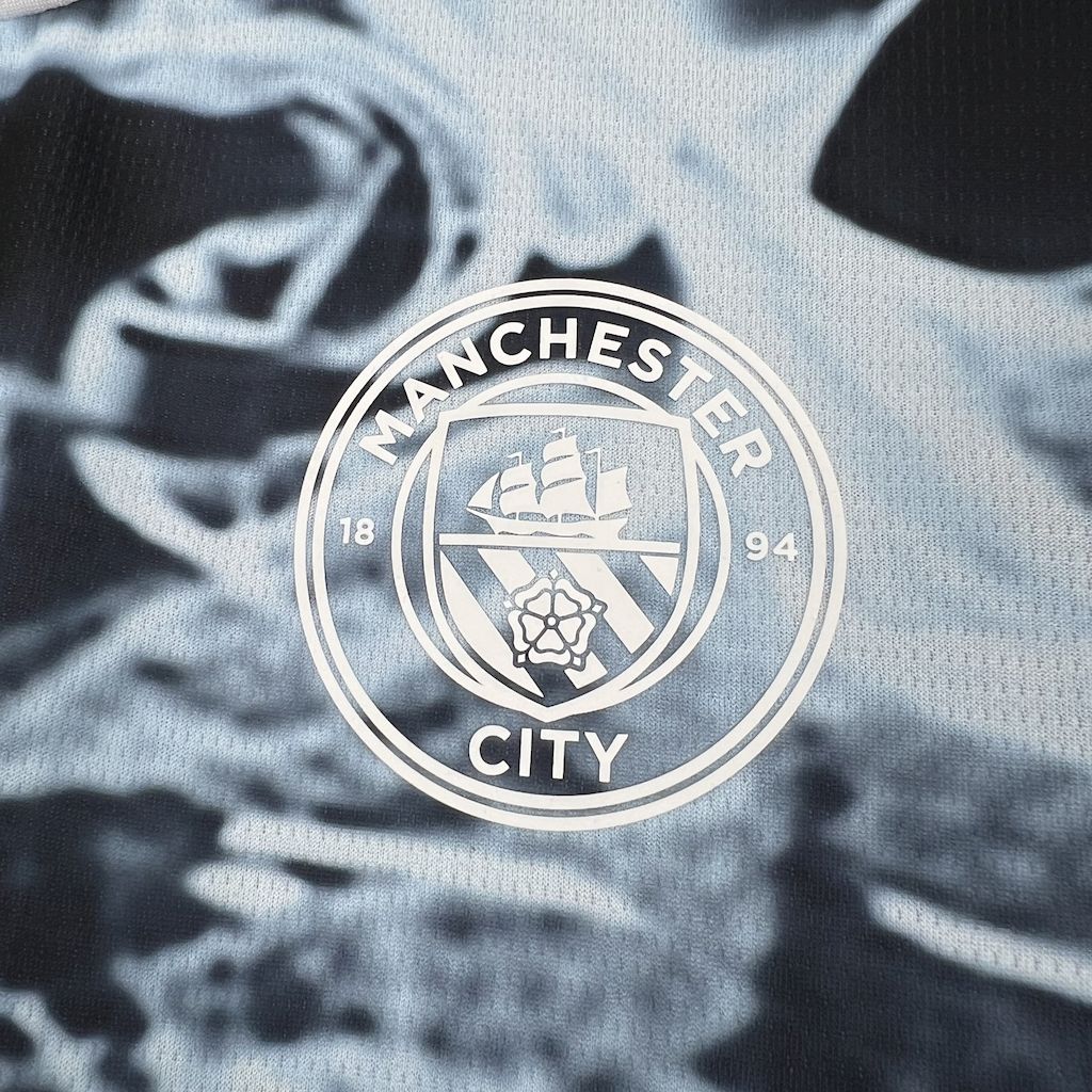 Camisola Manchester City FC 2025/2026 - Black & Blue Special Edition