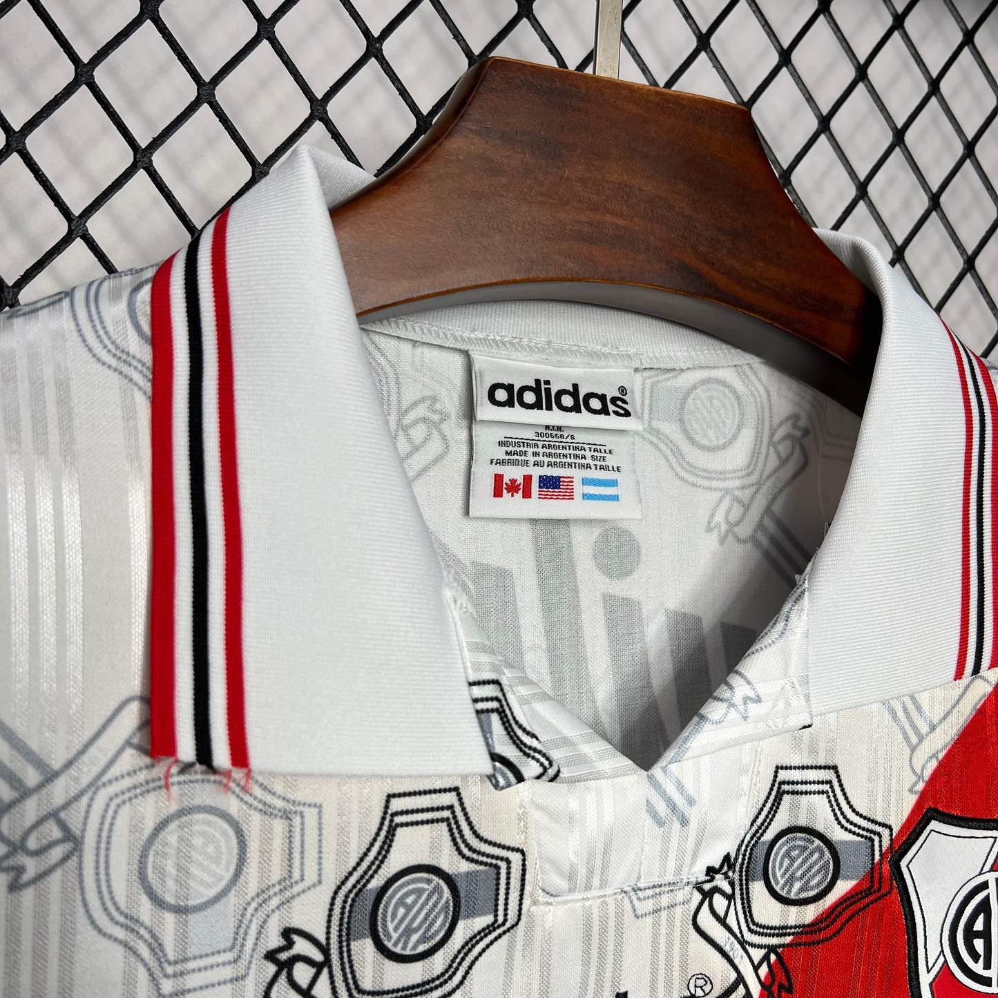 Camisola Retro River Plate 1996/1997 - Principal