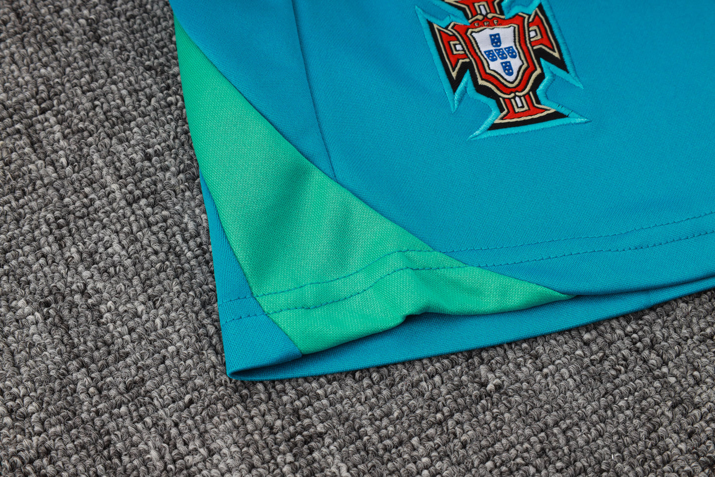 Camisola Nacional Portugal 2024/2025 - Pré-Jogo/Treino Guarda-Redes Turquesa