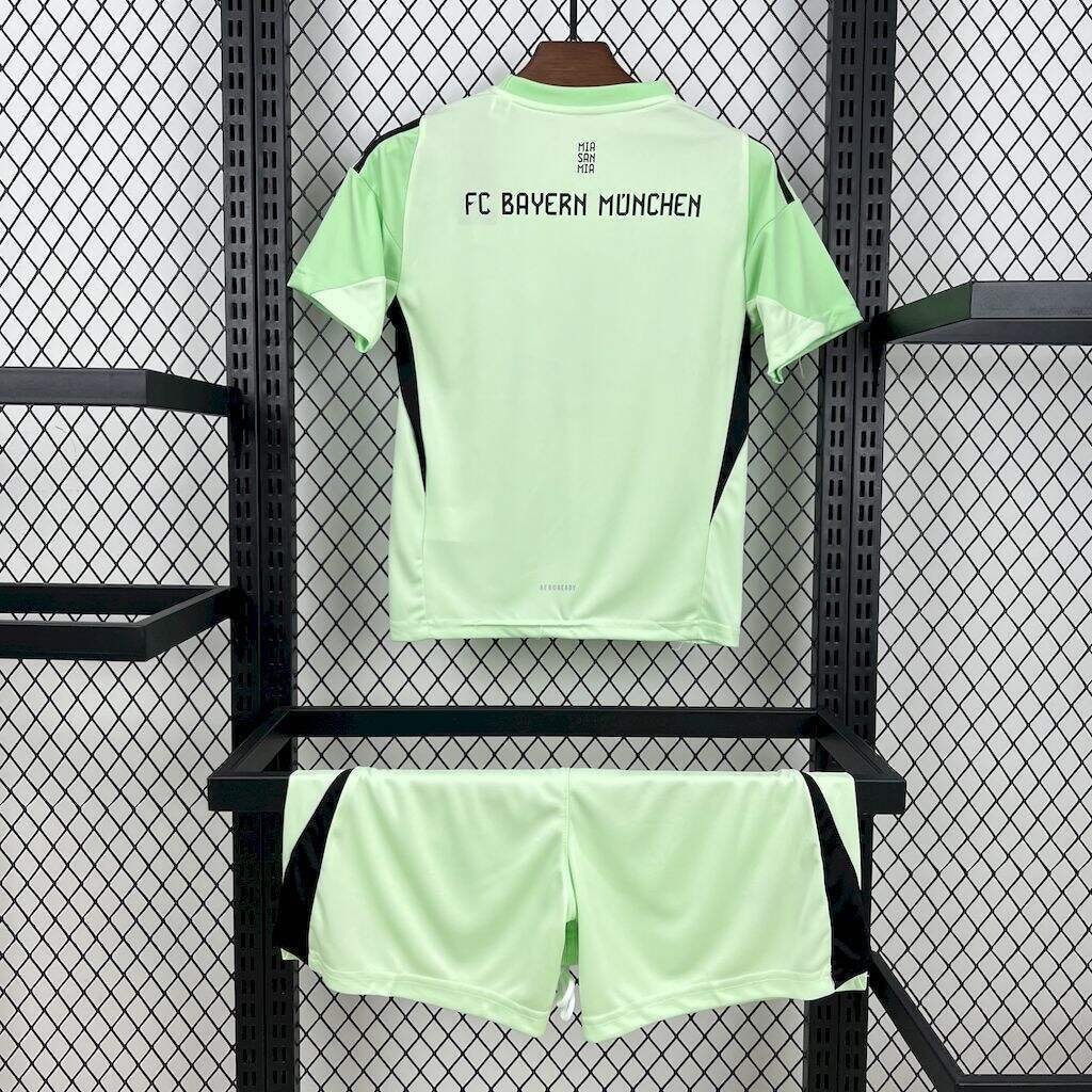 Conjunto Infantil Bayern Munich 2025/2026 - Goalkeeper Green