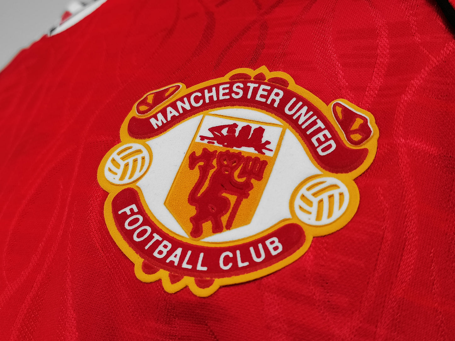Camisola Retro Manchester United 1991/1992 - Principal
