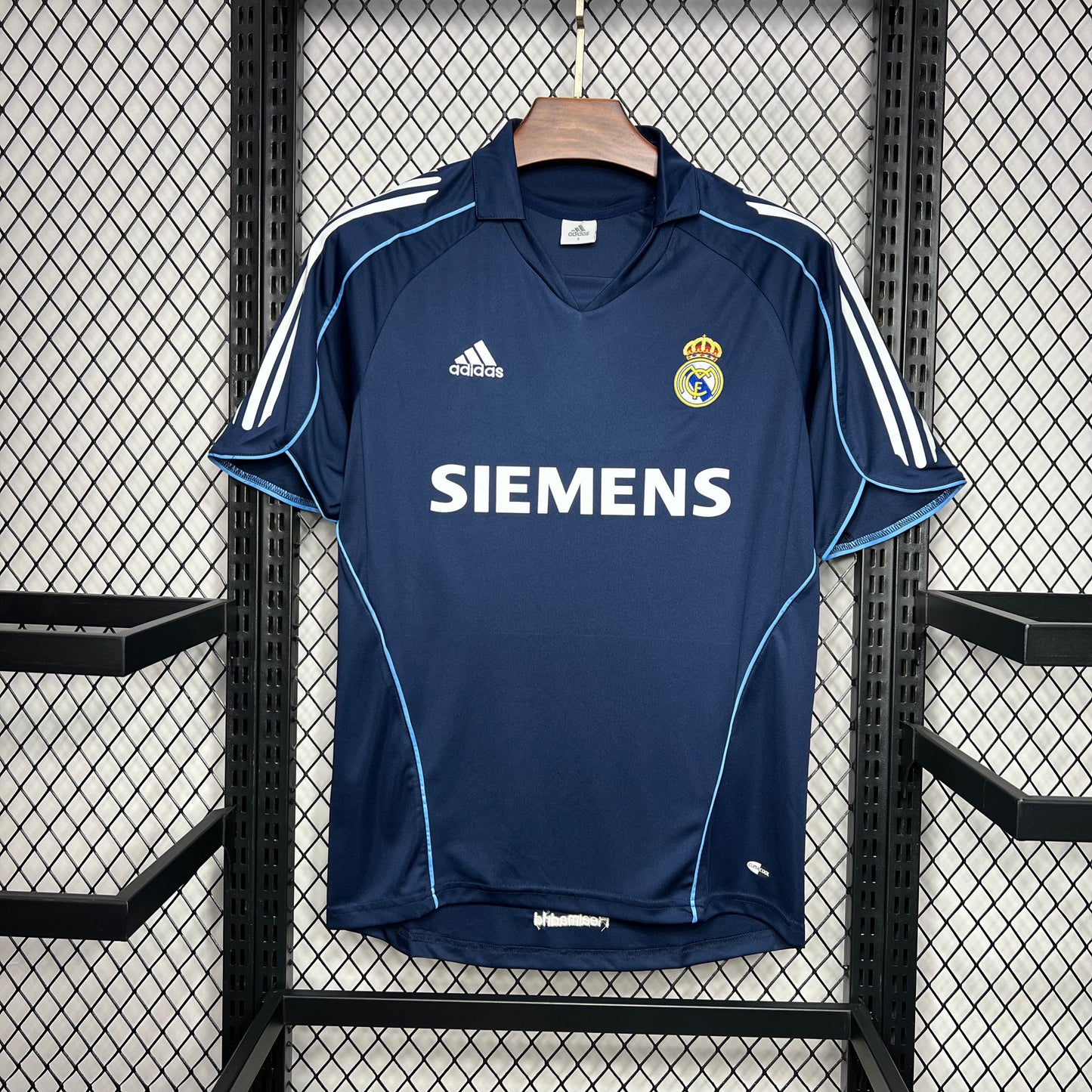 Camisola Retro Real Madrid 2005/2006 - Alternativo
