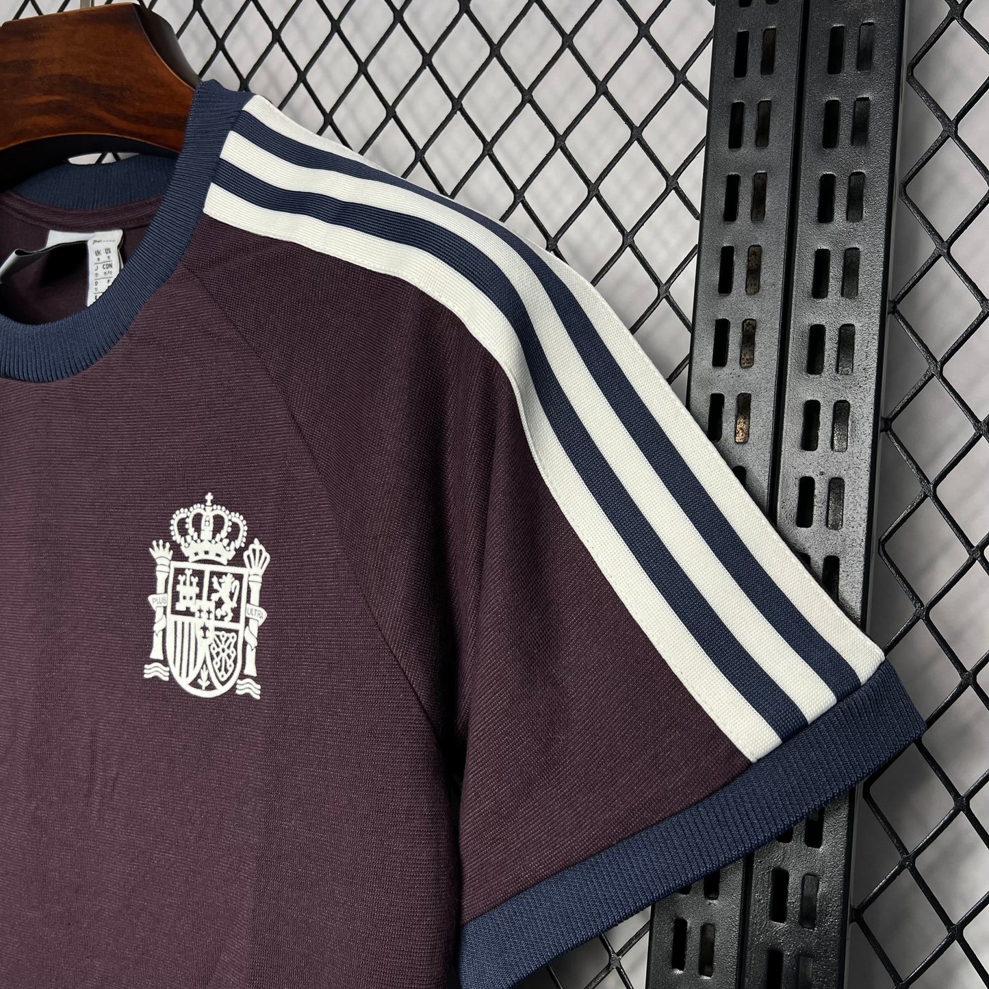 Camisola Spain 2024/2025 - Black Retro Style Euro