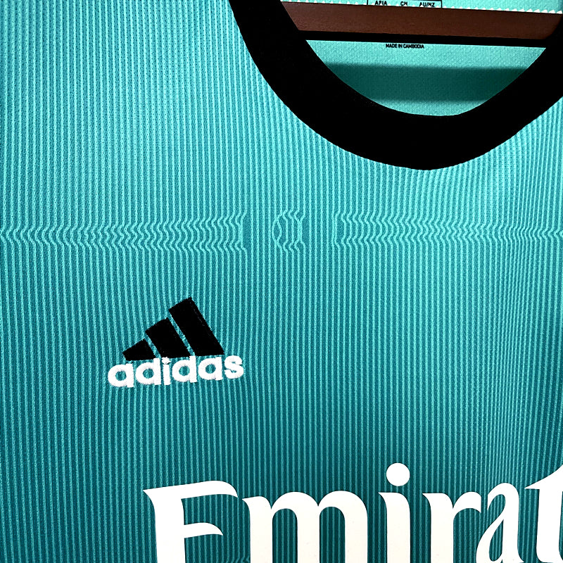 Camisola Retro Real Madrid 2021/2022 - 3.º Equipamento