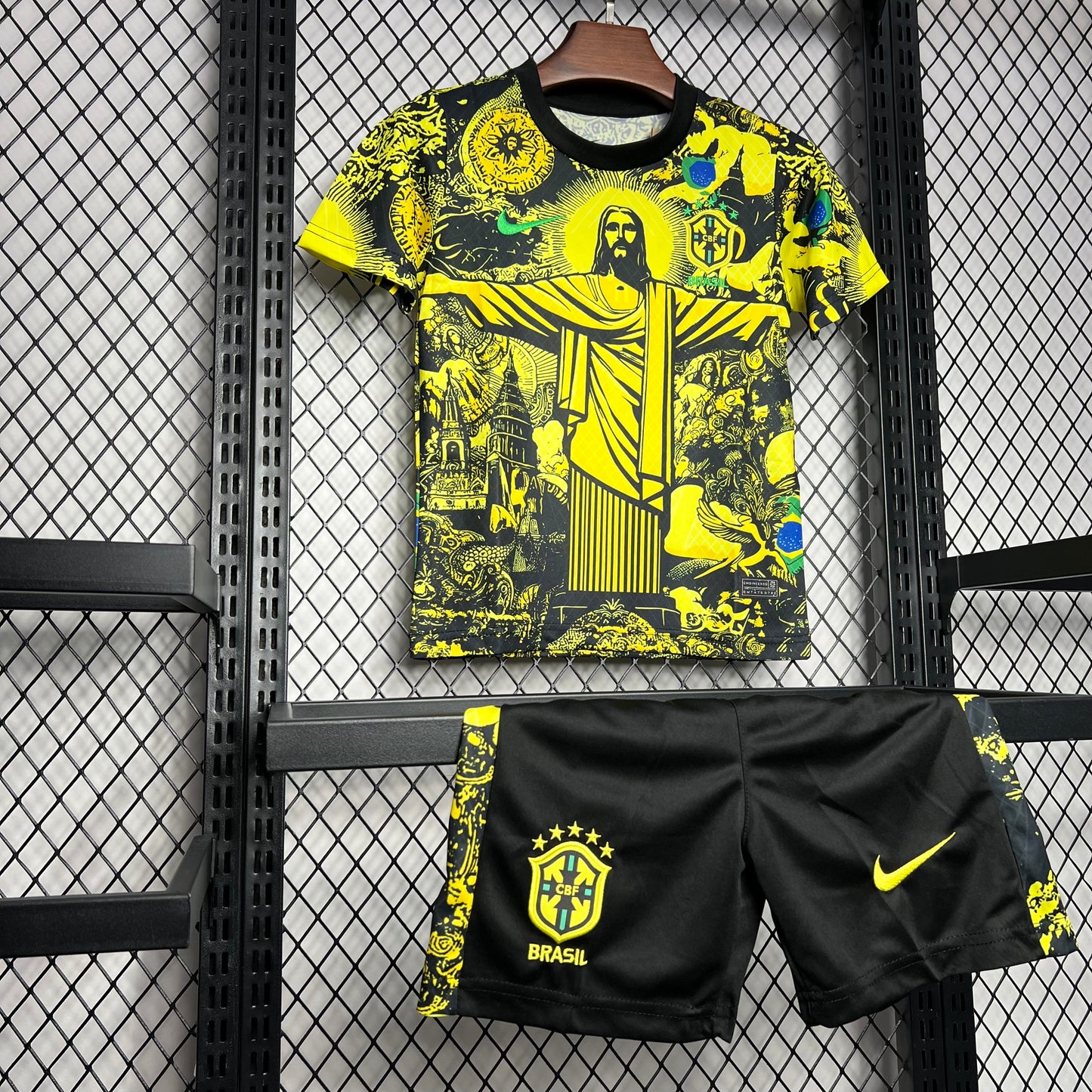 Conjunto Infantil Brazil 2024/2025 - Yellow Special Edition Kids
