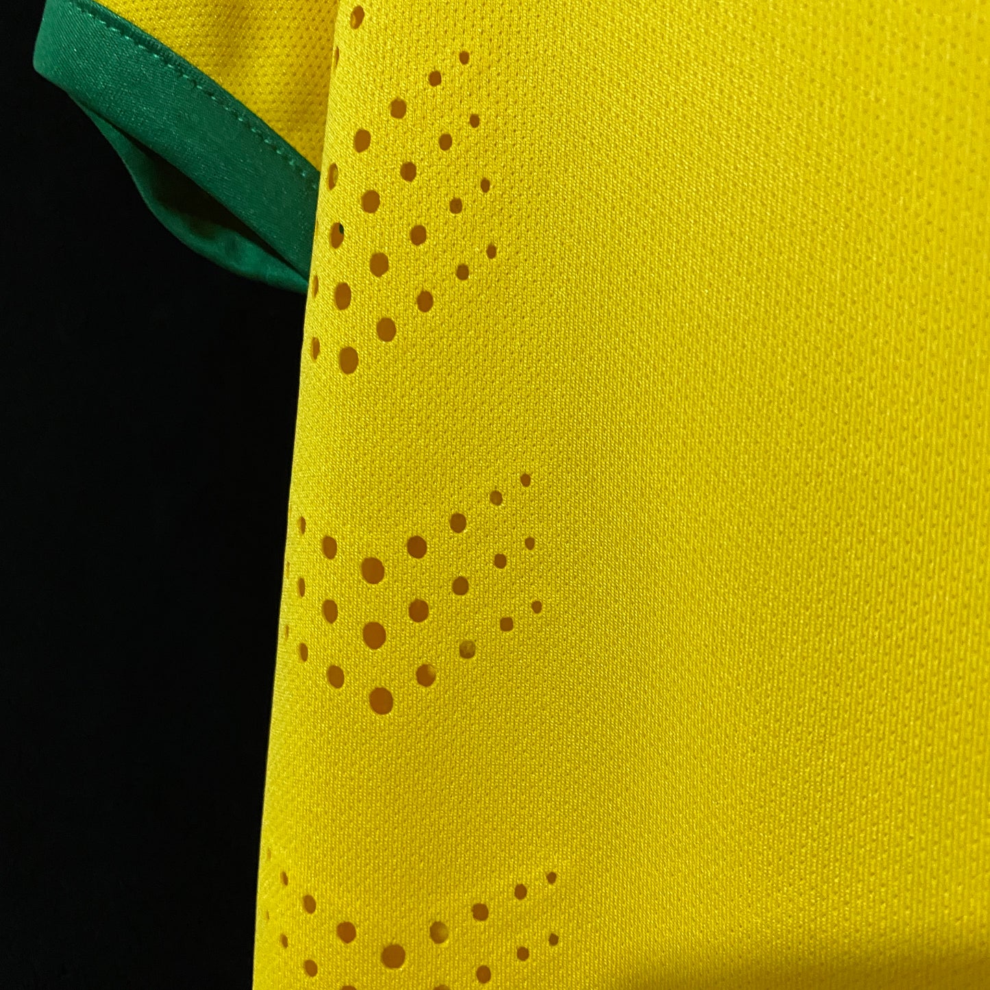 Camisola Nacional Retro Brazil 2014/2015 - Principal