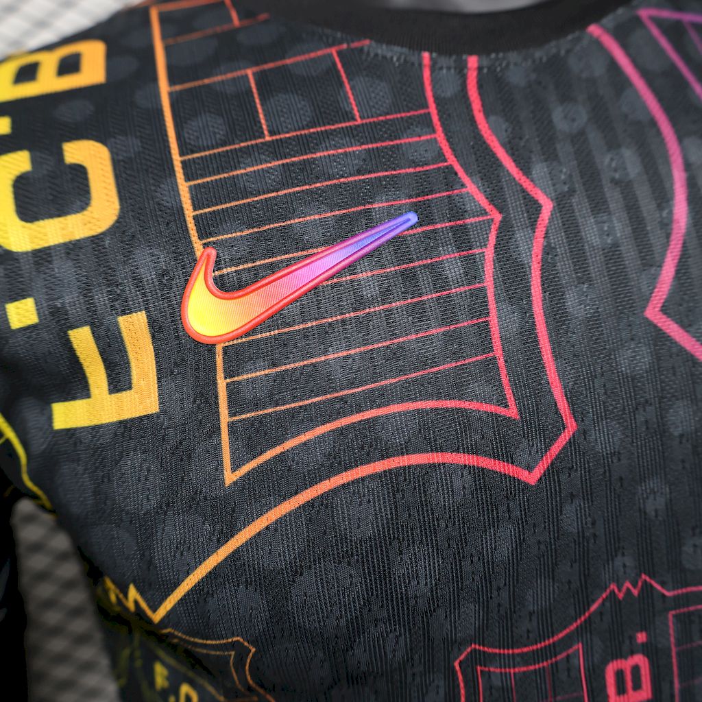 Camisola Barcelona 2025/2026 - Preto Edição Especial Multicolor