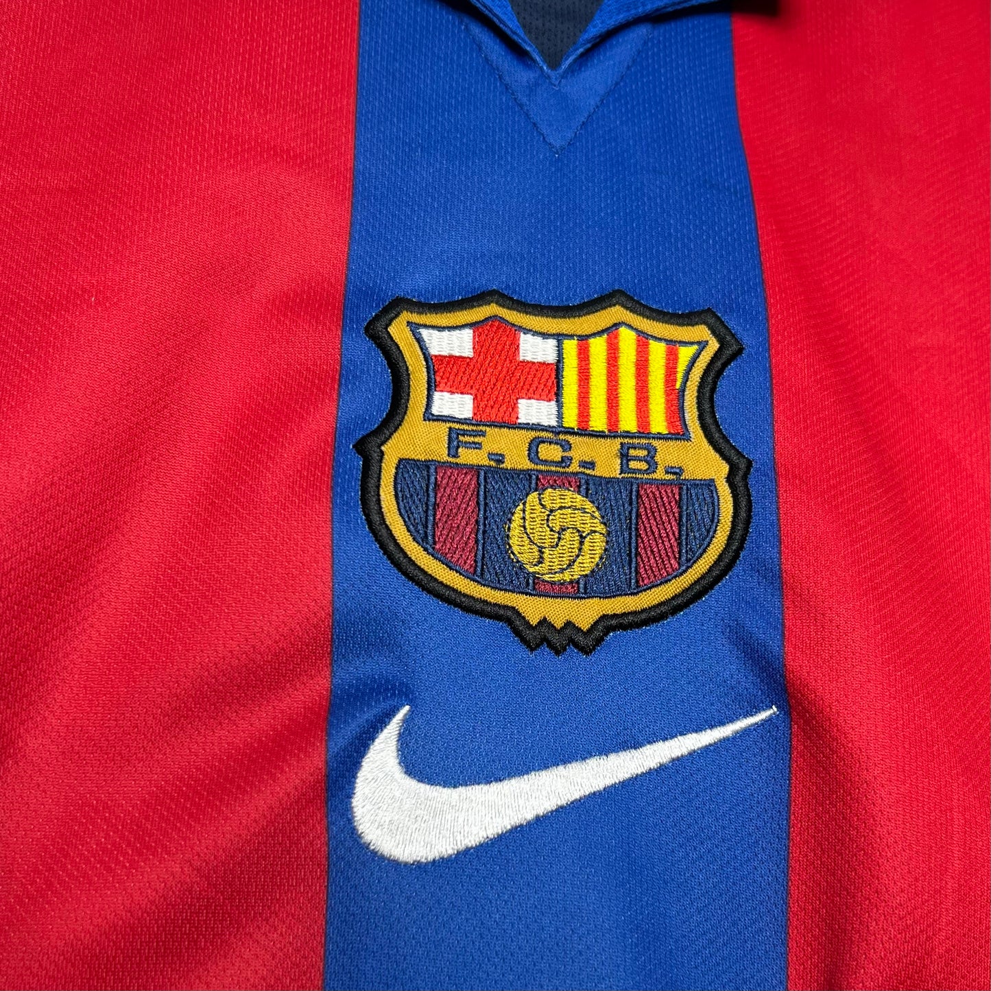 Camisola Lionel Messi 30 Retro Barcelona 2004/2005 - Principal