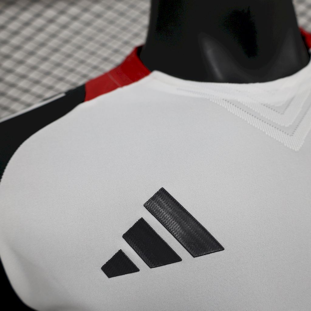 Camisola Manchester United FC 2025/2026 - Pré-Jogo/Treino