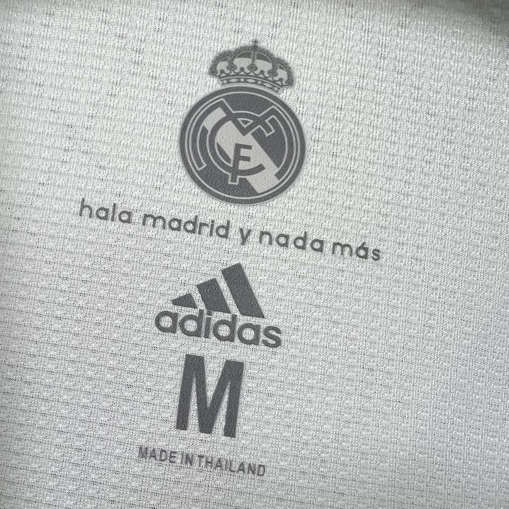 Camisola Retro Real Madrid 2015/2016 - Principal