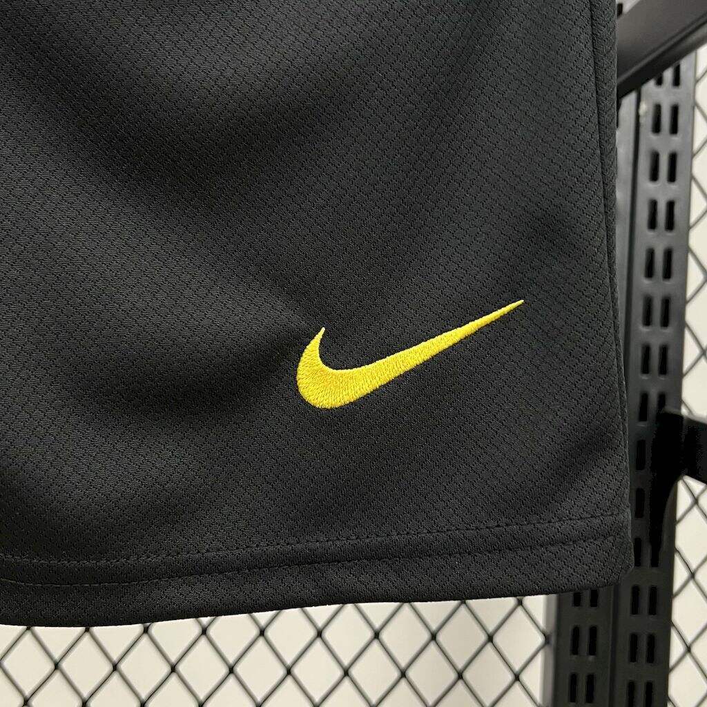 Conjunto Infantil Barcelona 2025/2026 - One Piece Special Edition