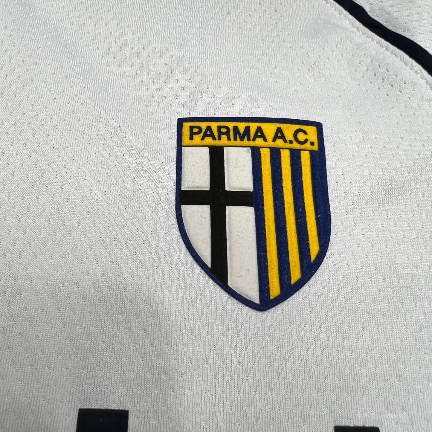 Camisola Retro Parma Calcio 2003/2004 - Principal