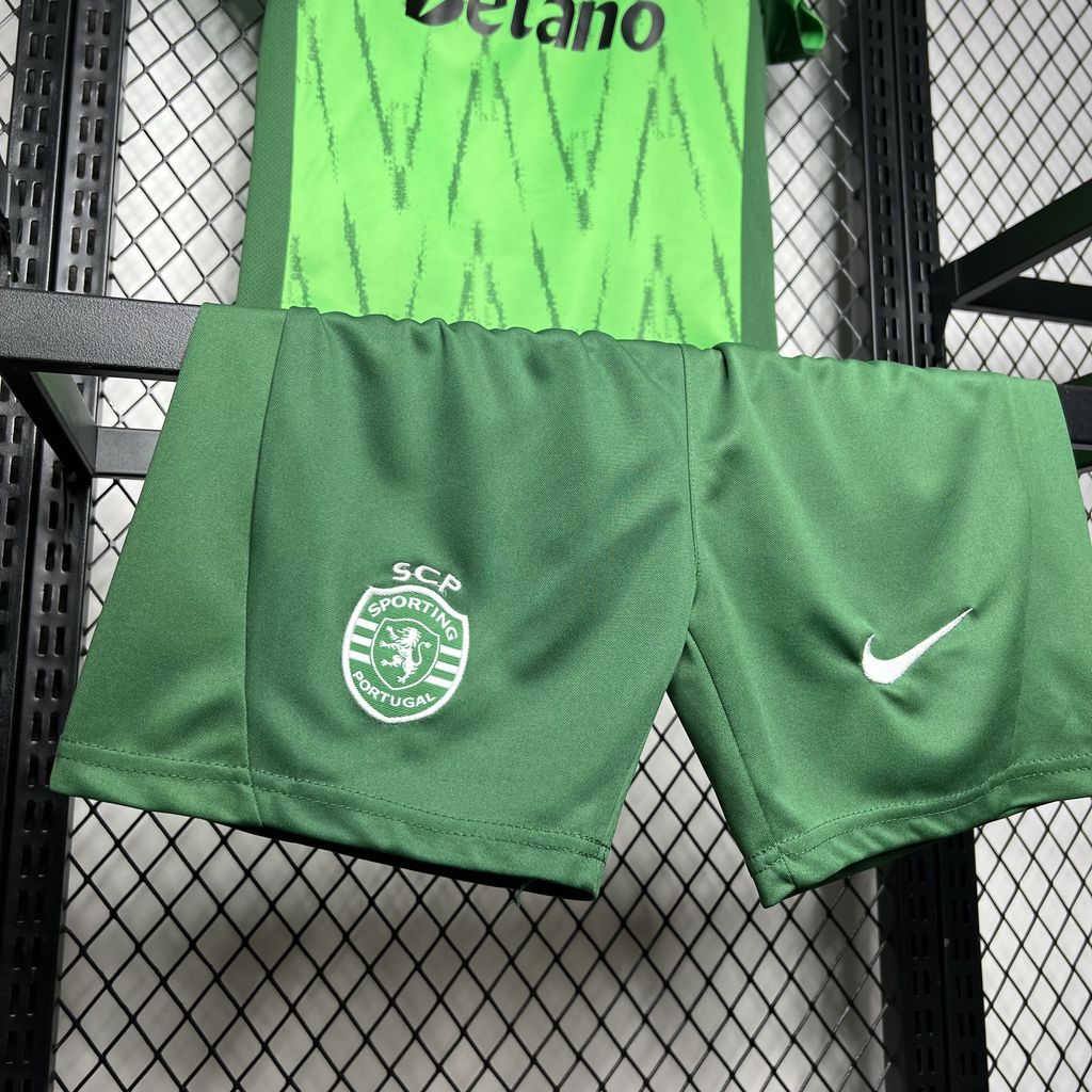 Conjunto Infantil Sporting CP 2024/2025 - 3.º Equipamento