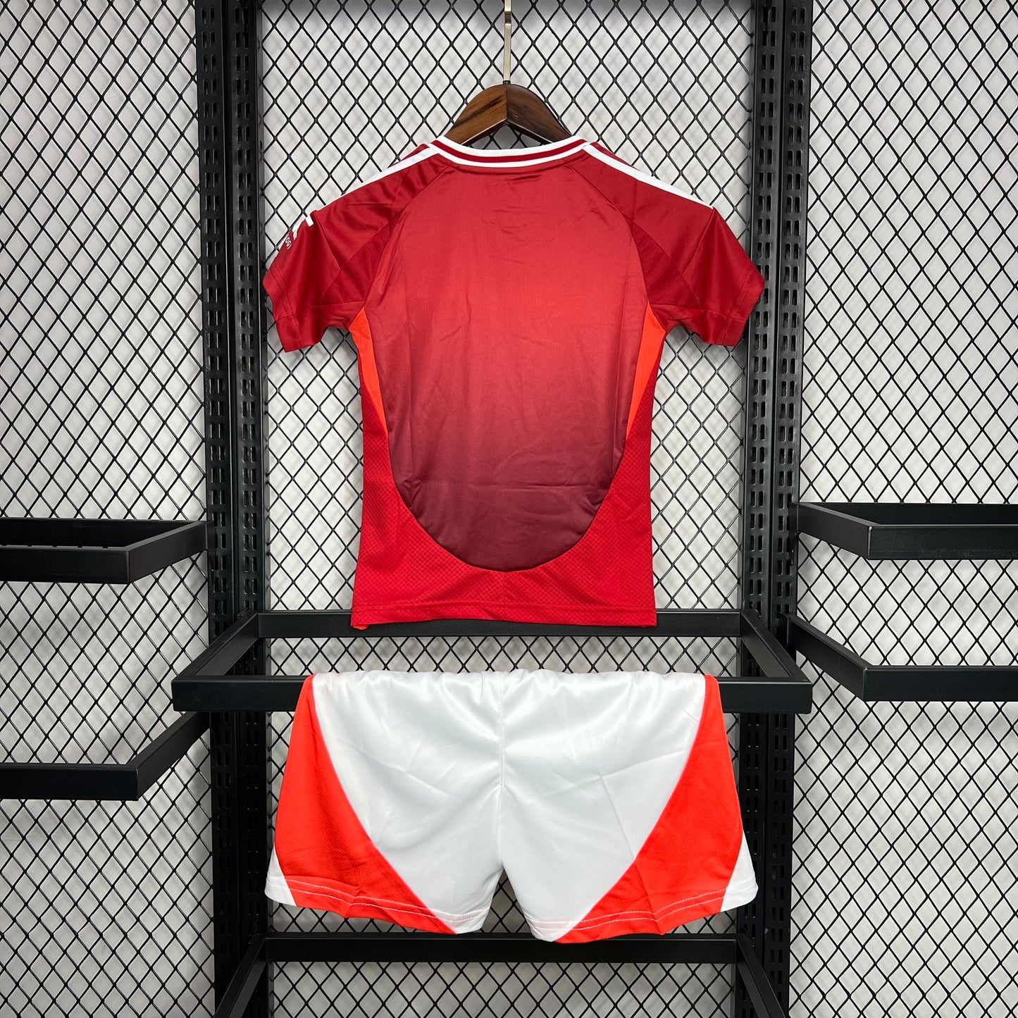 Conjunto Infantil Manchester United FC 2024/2025 - Principal