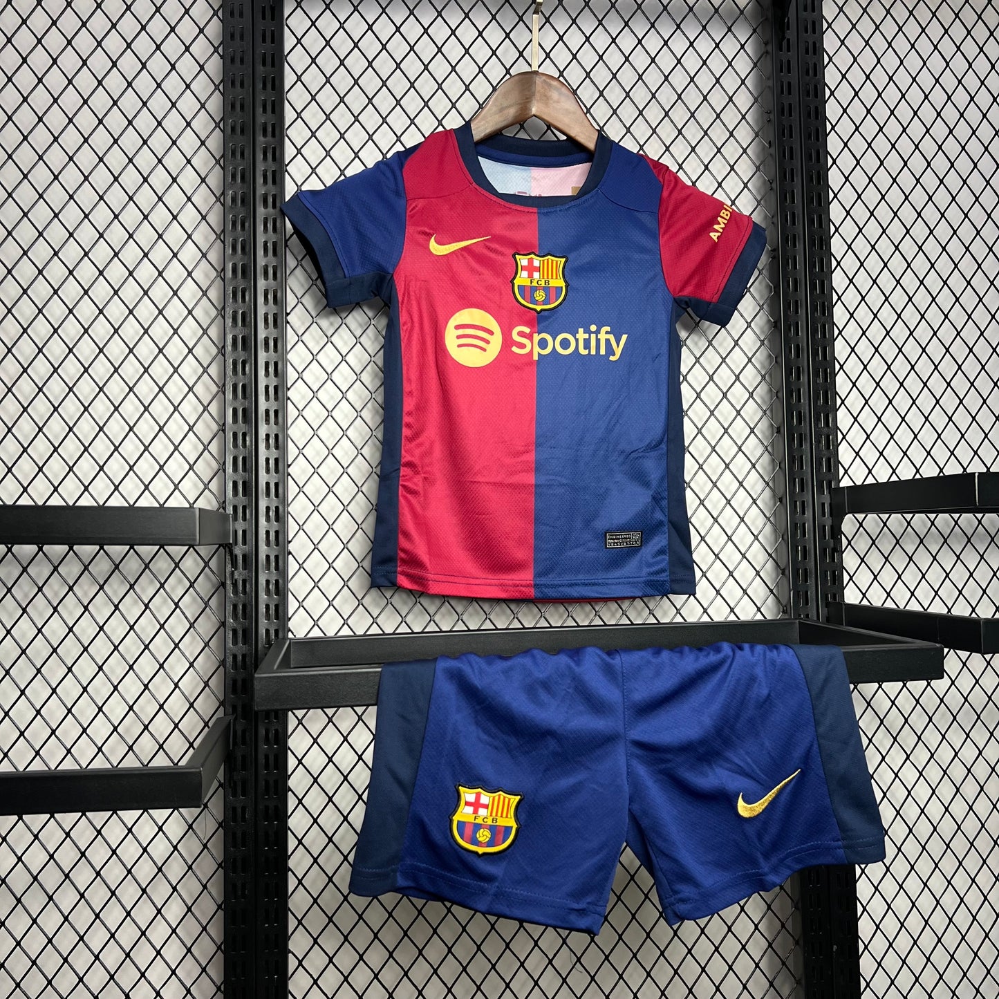 Conjunto Infantil Barcelona 2024/2025 - Principal