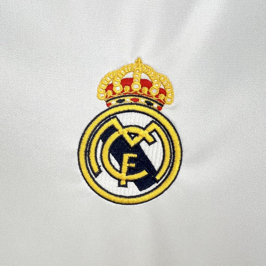 Camisola Retro Real Madrid 2004/2005 - Principal