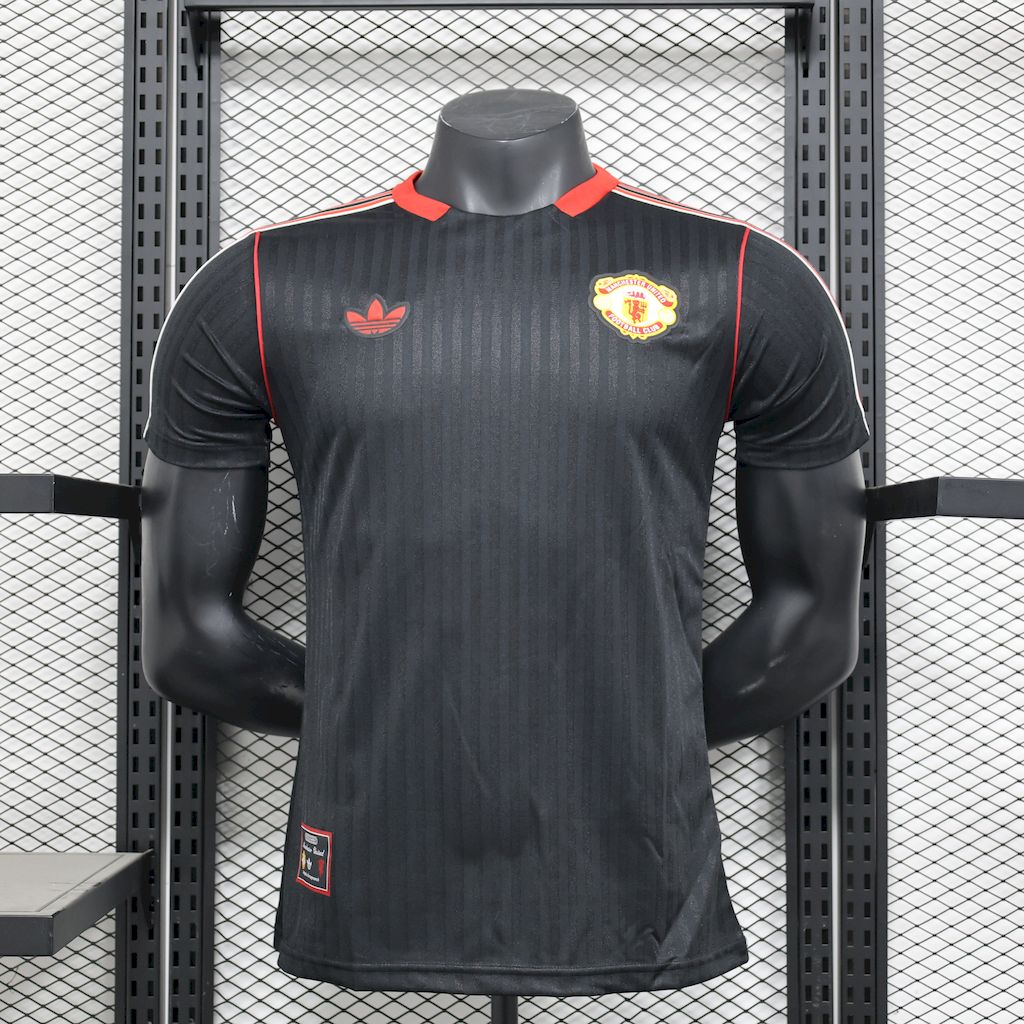 Camisola Manchester United FC 2025/2026 - Black Terrace Icons Special Edition