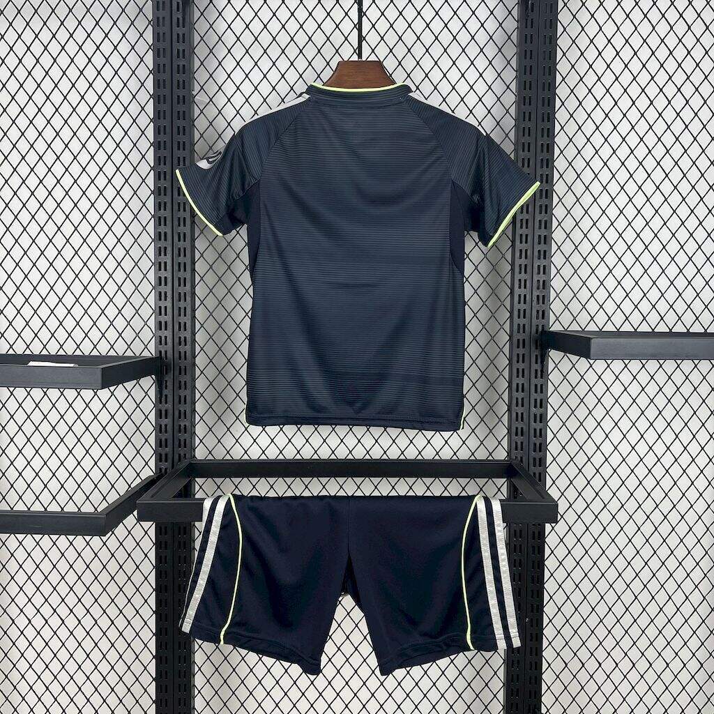 Conjunto Infantil Real Madrid 2025/2026 - Alternativo