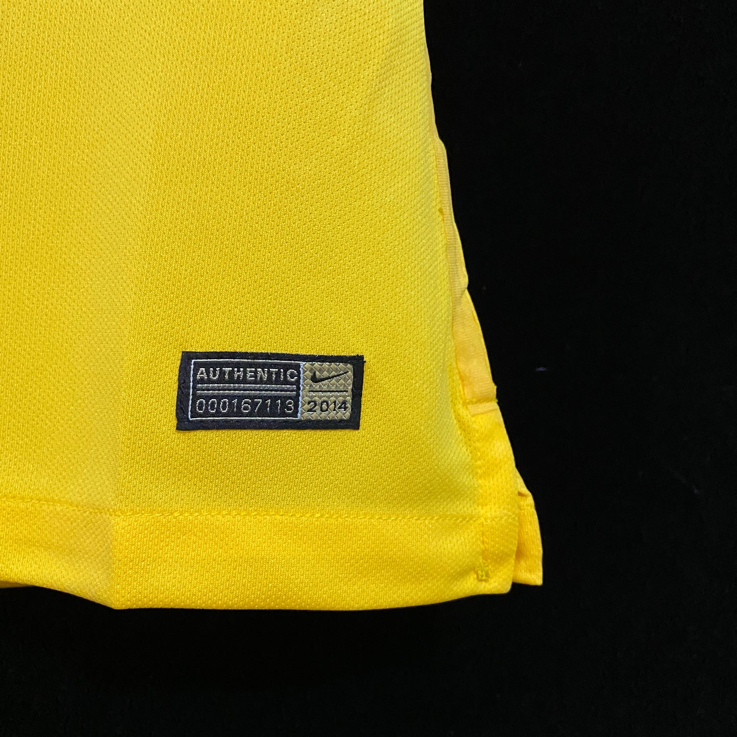 Camisola Nacional Retro Brazil 2014/2015 - Principal
