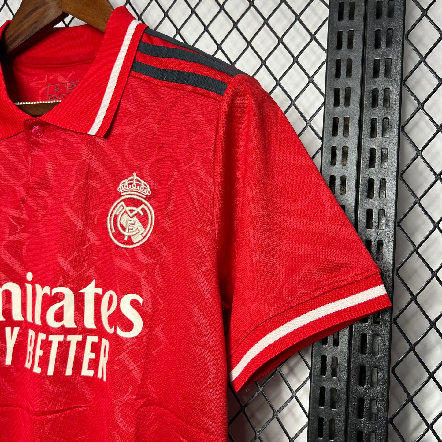 Camisola Real Madrid CF 2024/2025 - Vermelho